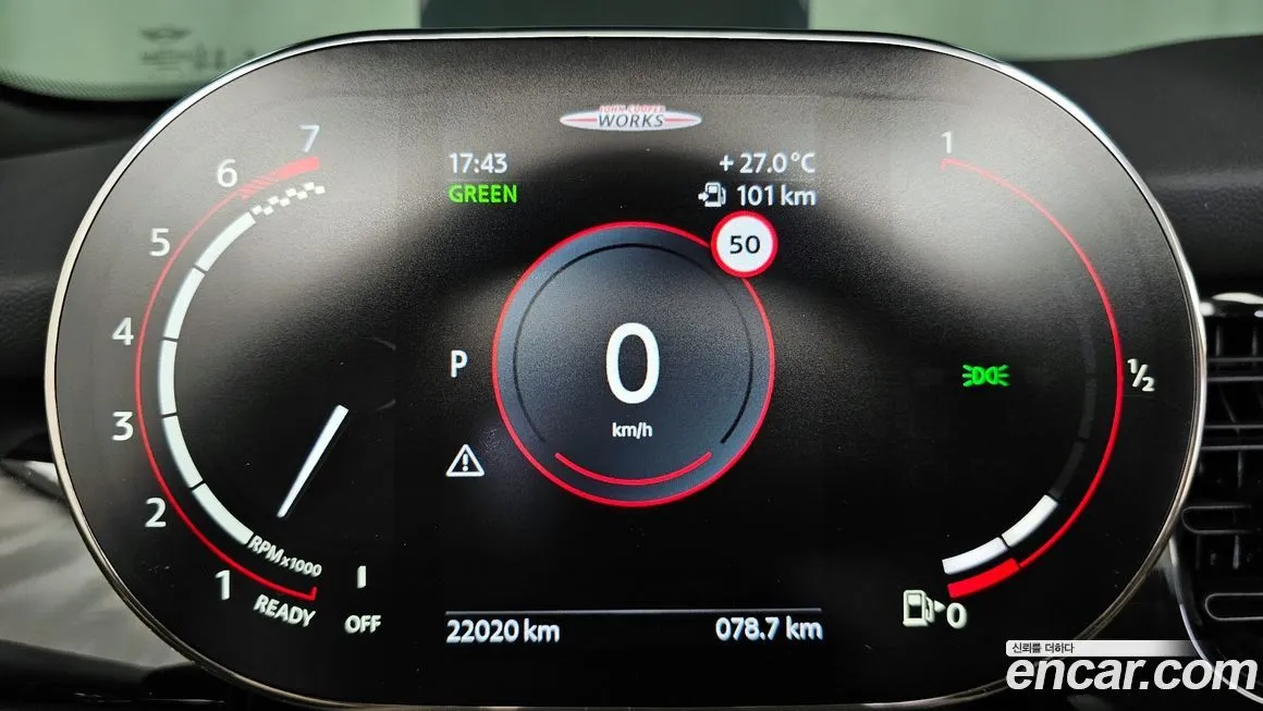 Mini Cooper Convertible 2024 из KR, фото 8