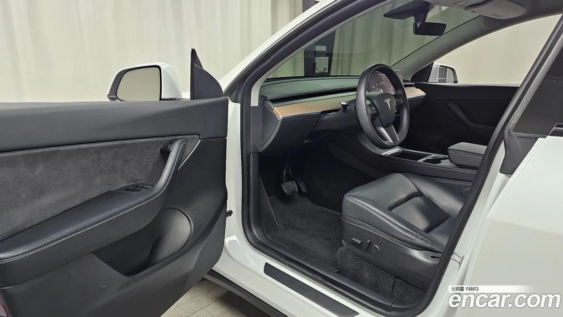 Tesla Model Y 2021 из KR, фото 10