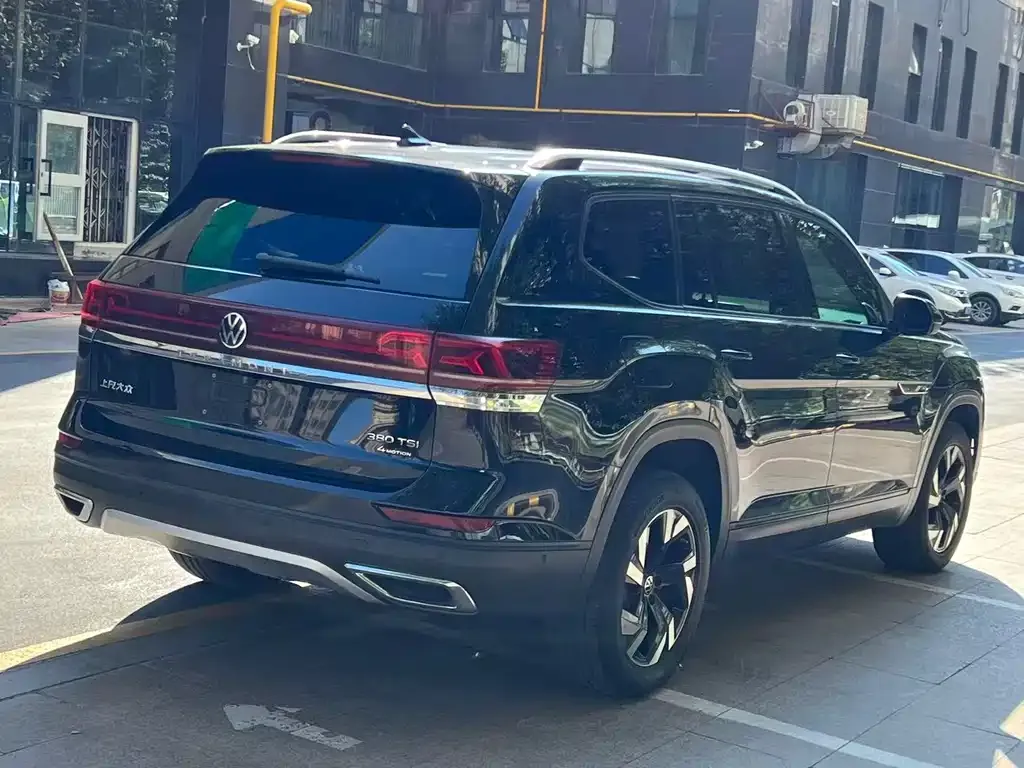 Volkswagen Teramont 2023 из CN, фото 8