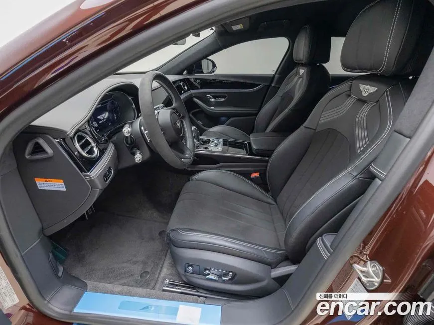 Bentley Flying Spur 2024 из KR, фото 10