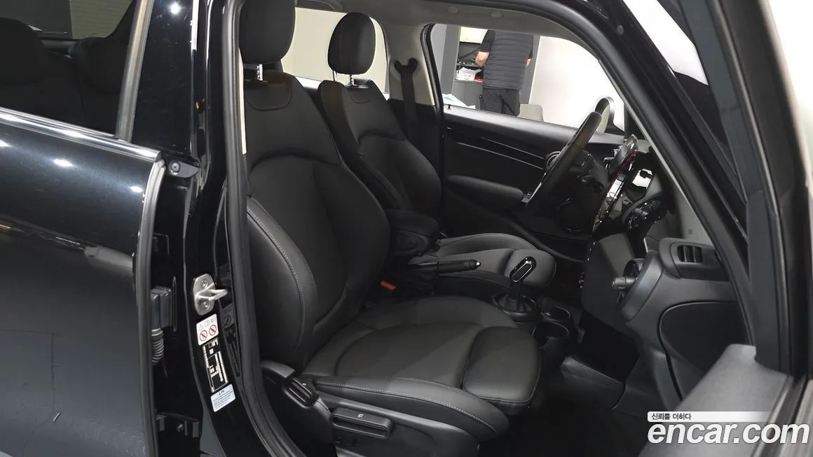 Mini Cooper 2024 из KR, фото 10