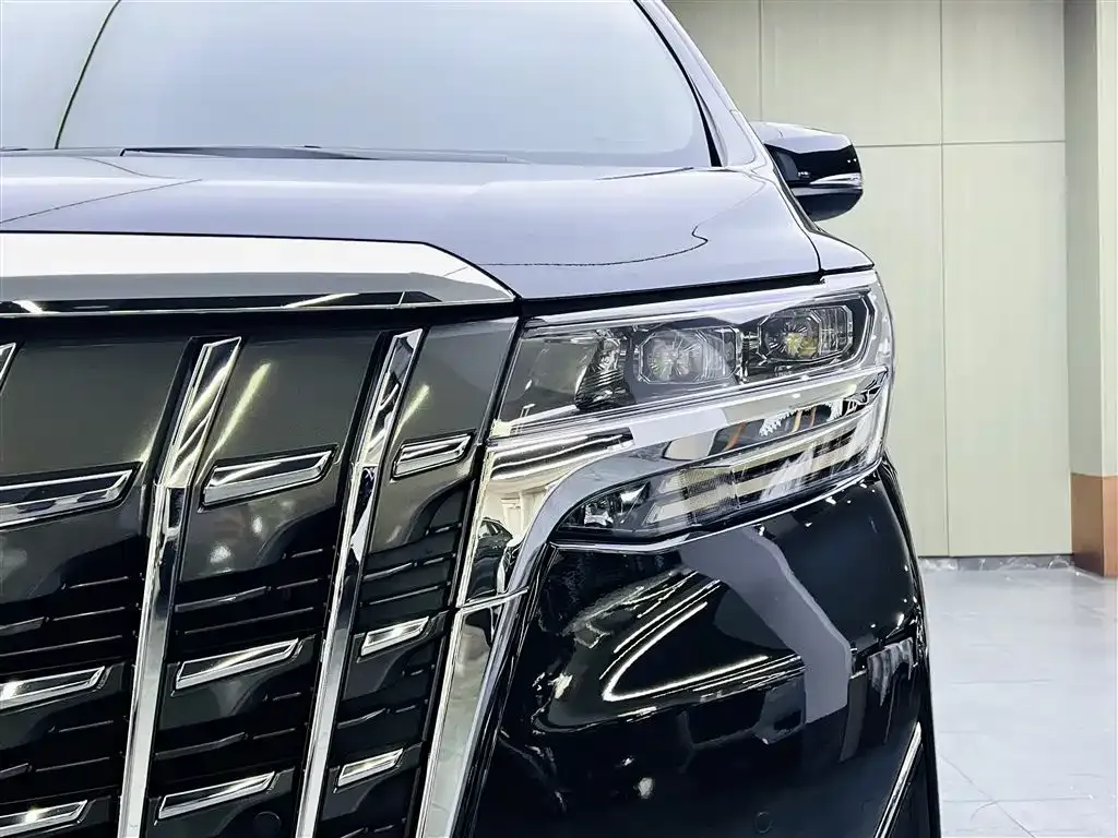 Toyota Alphard 2022 из CN, фото 7