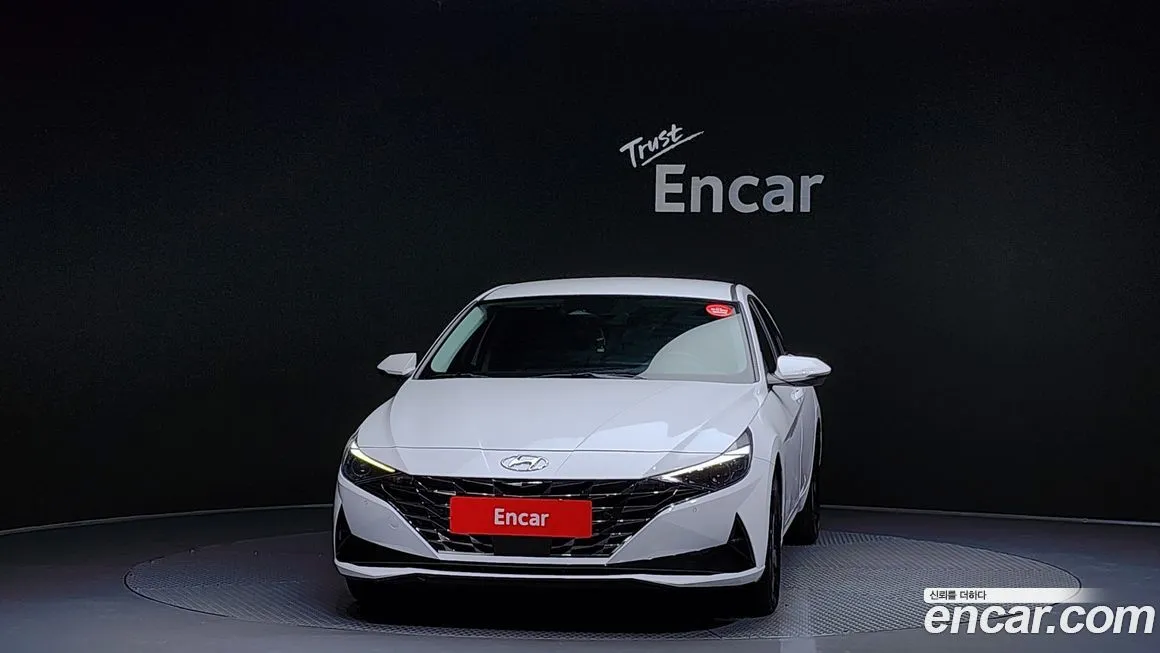 Hyundai AVANTE — фото 3