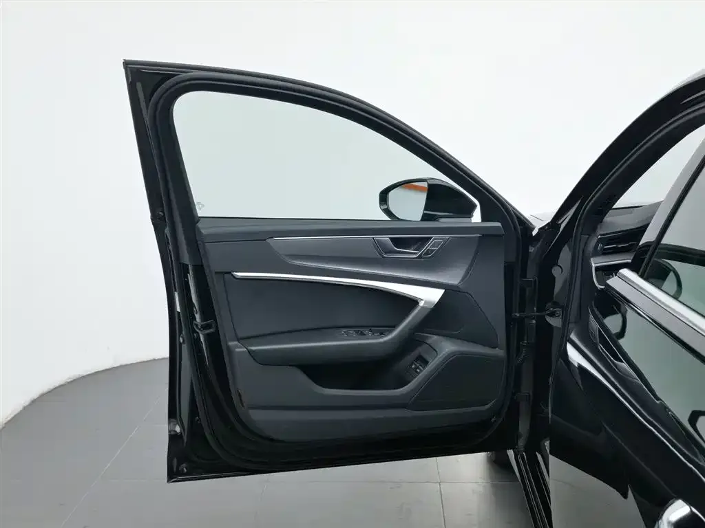 Audi A6L New Energy 2023 из CN, фото 8