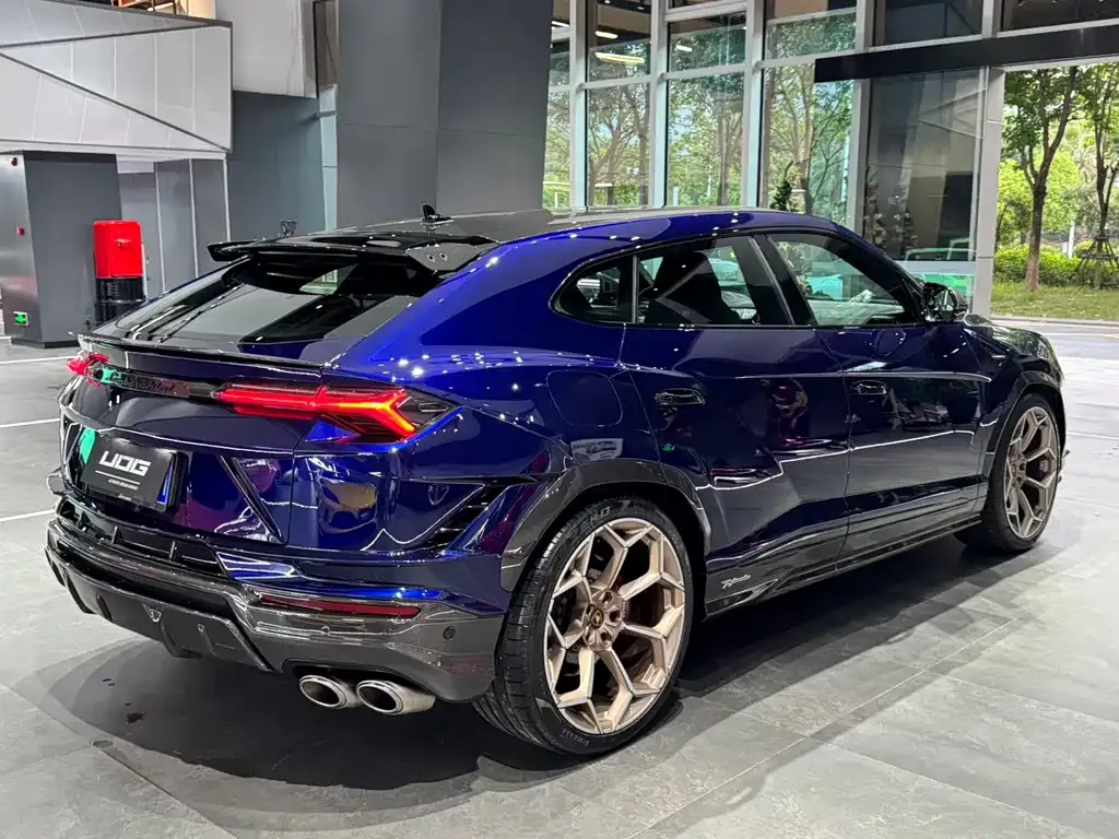 Lamborghini Urus — фото 4