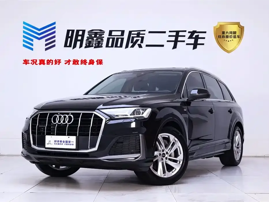 Audi Q7 — фото 1