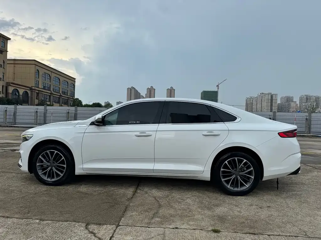 Geely Xingrui 2022 из CN, фото 10