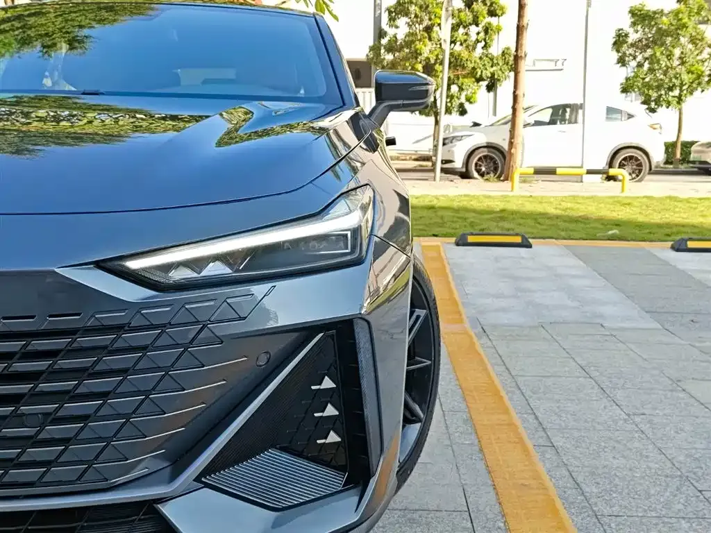 Changan UNI-V 2023 из CN, фото 9