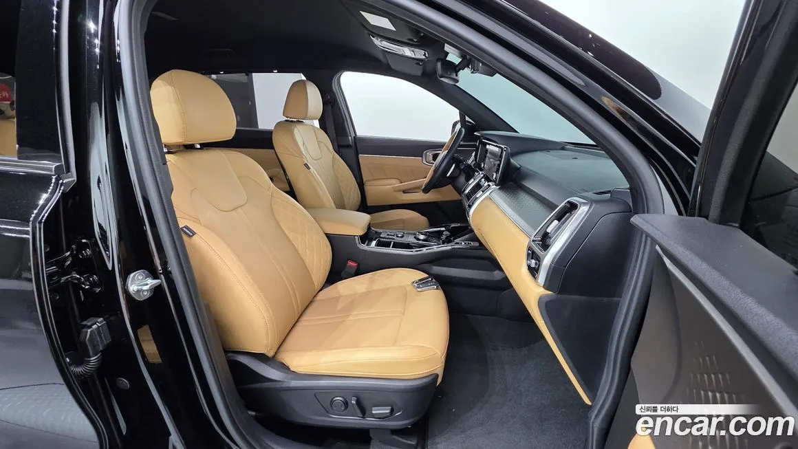 Kia Sorento — фото 10