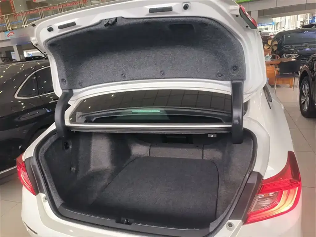 Honda Accord — фото 2