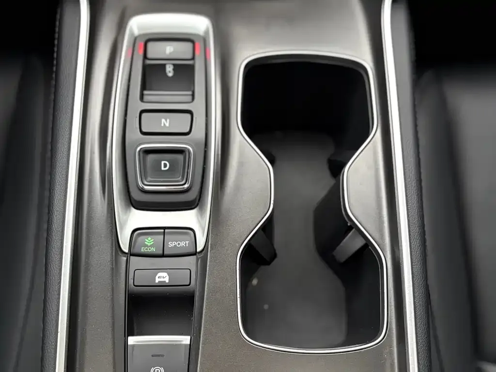 Honda Accord — фото 8
