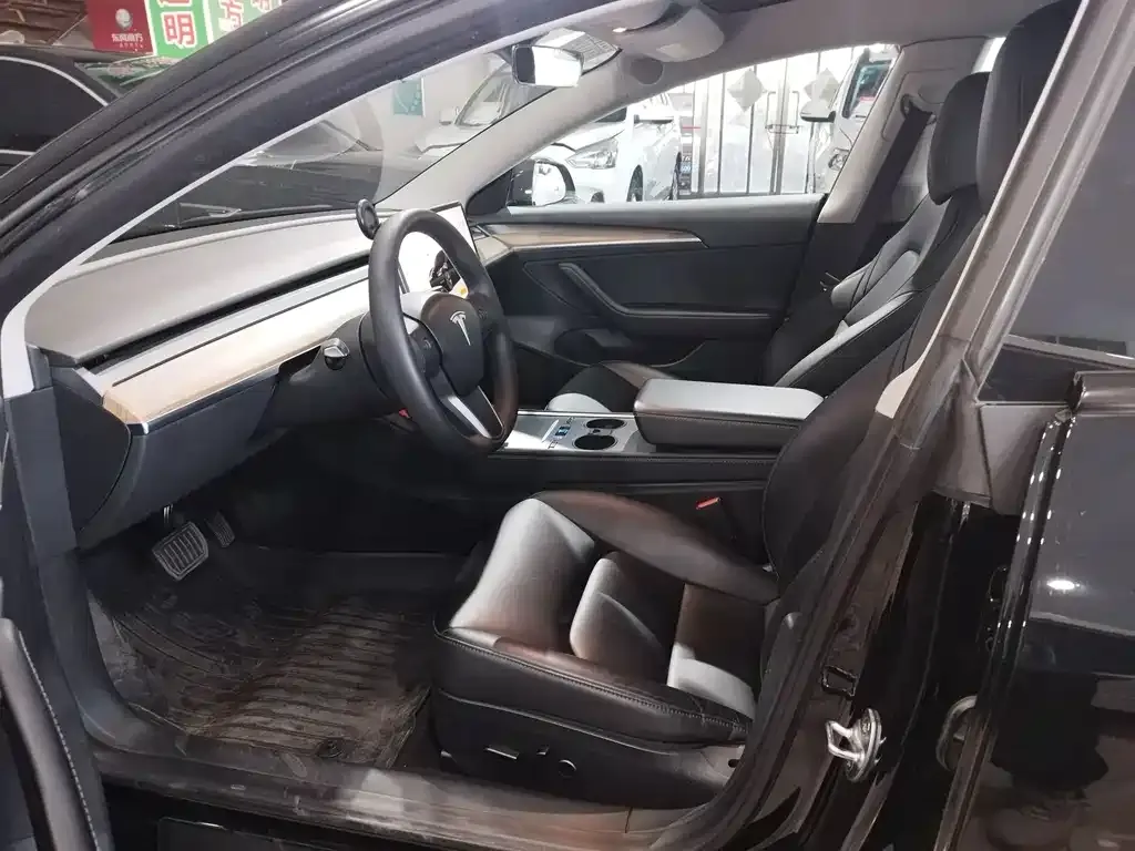 Tesla Model 3 2023 из CN, фото 5