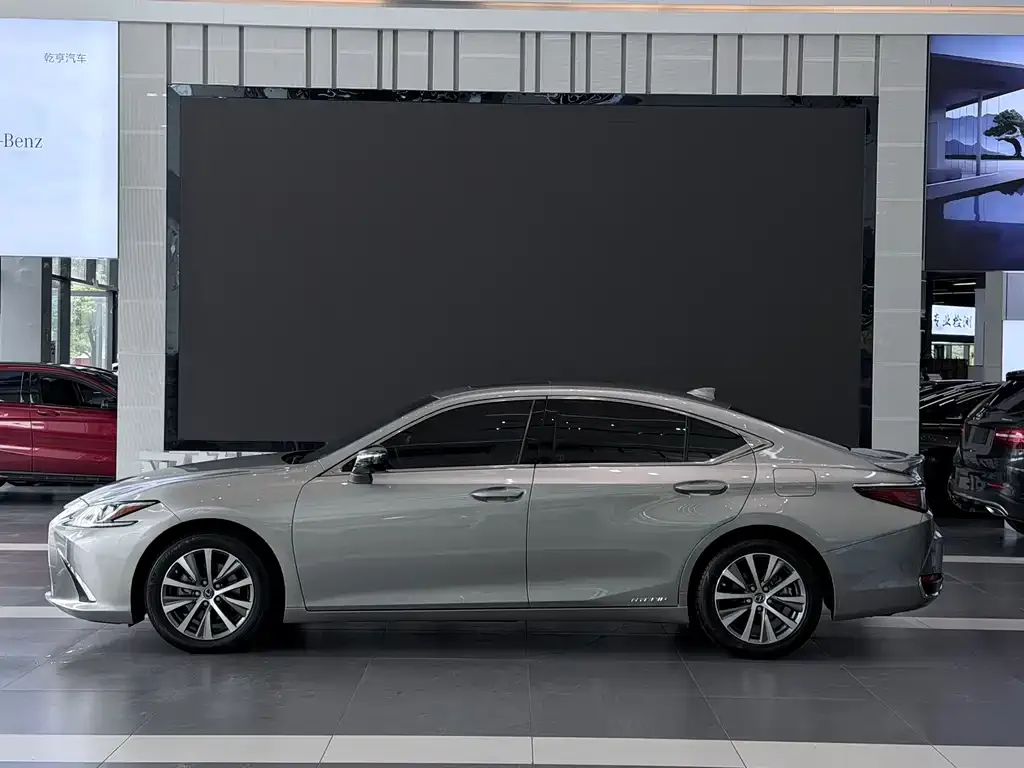 Lexus ES — фото 3