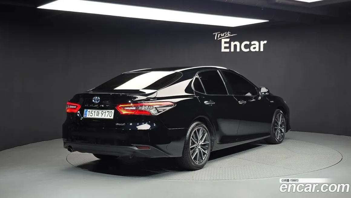 Toyota Camry 2023 из KR, фото 2