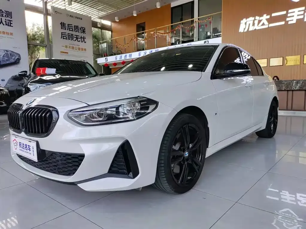 BMW 1 Series — фото 1