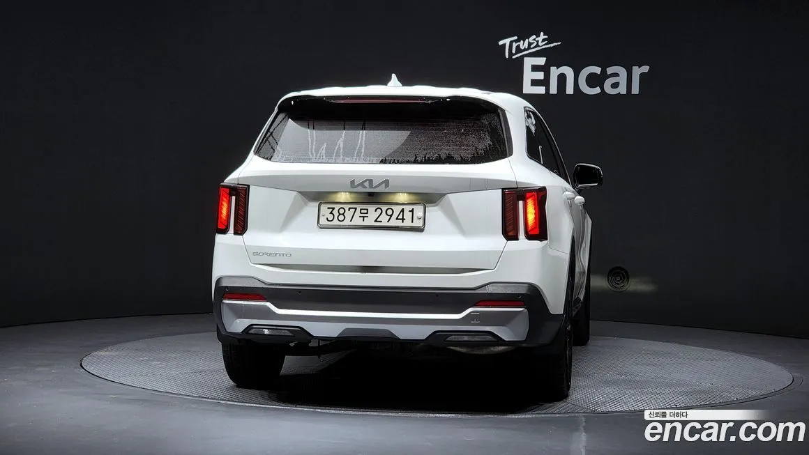 Kia Sorento — фото 4