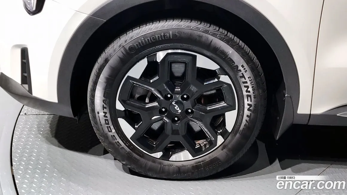 Kia Sorento — фото 5