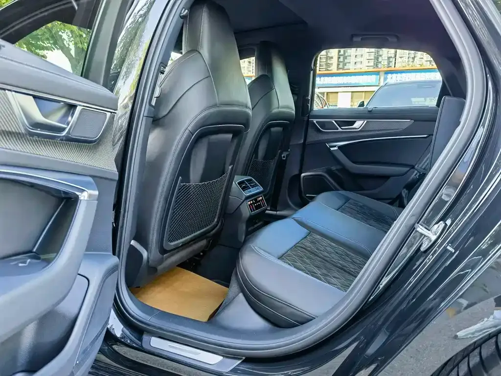 Audi S6 2022 из CN, фото 10