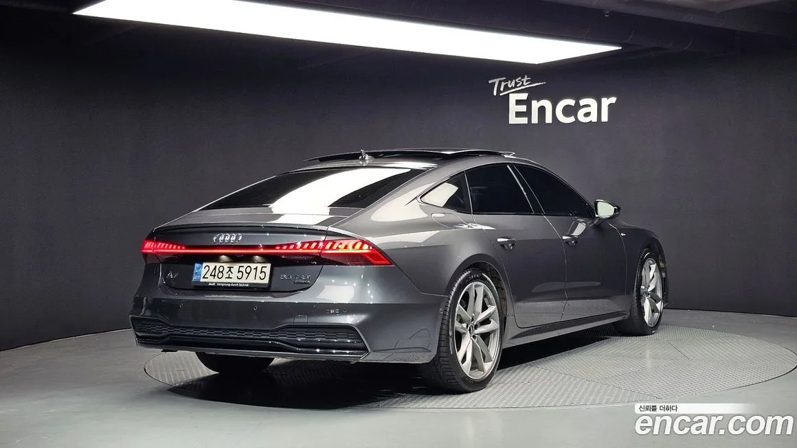 Audi A7 — фото 2