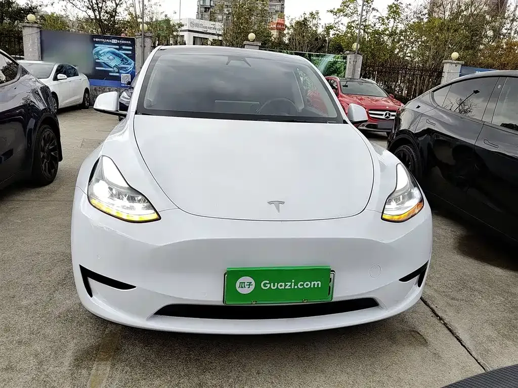 Tesla Model Y 2023 из CN, фото 3