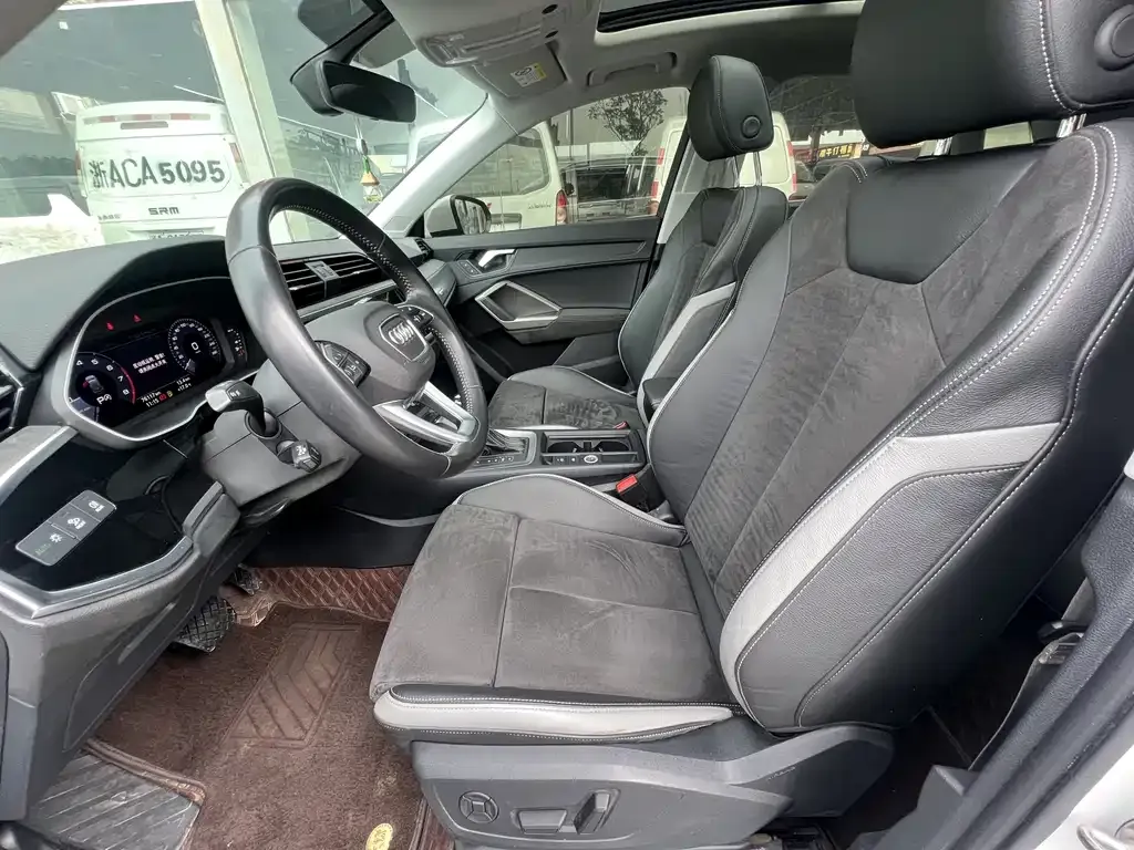 Audi Q3 2021 из CN, фото 4