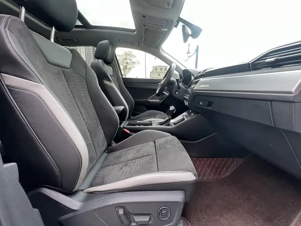 Audi Q3 2021 из CN, фото 5