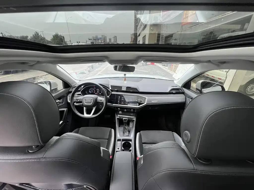 Audi Q3 2021 из CN, фото 8