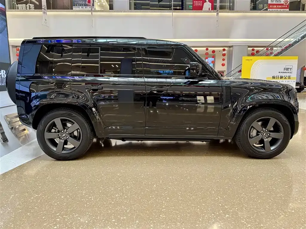 Land Rover Defender 2025 из CN, фото 8