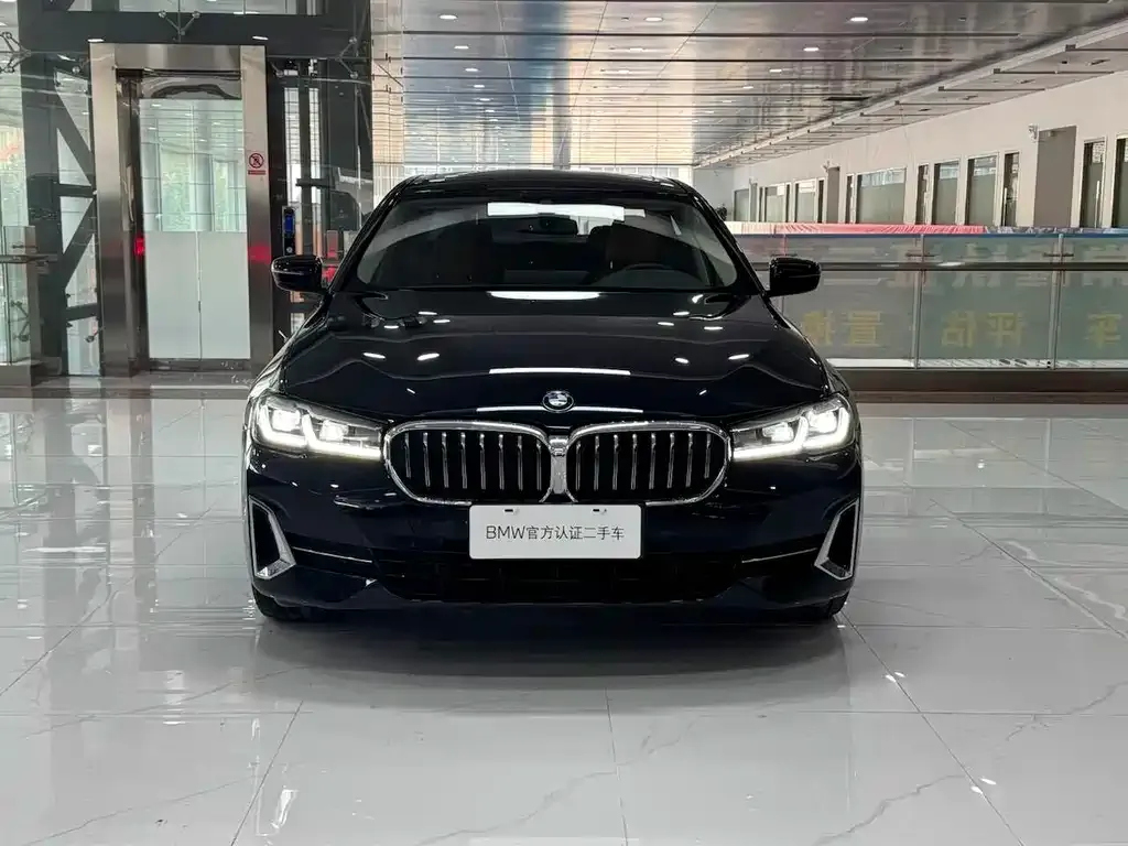 BMW 5 Series — фото 2
