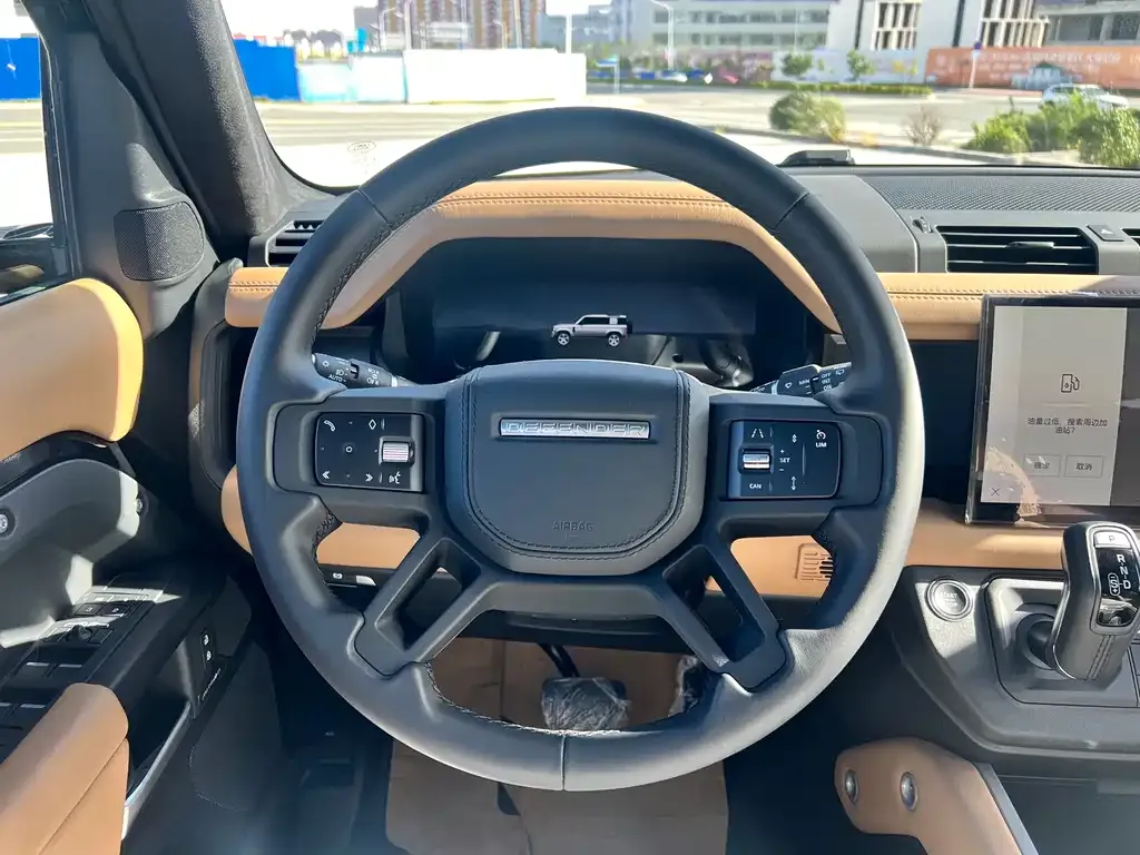 Land Rover Defender — фото 10