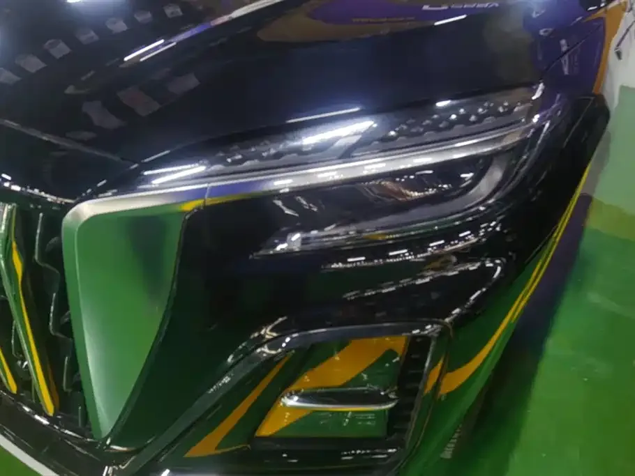 Hongqi HS3 PHEV 2024 из CN, фото 5