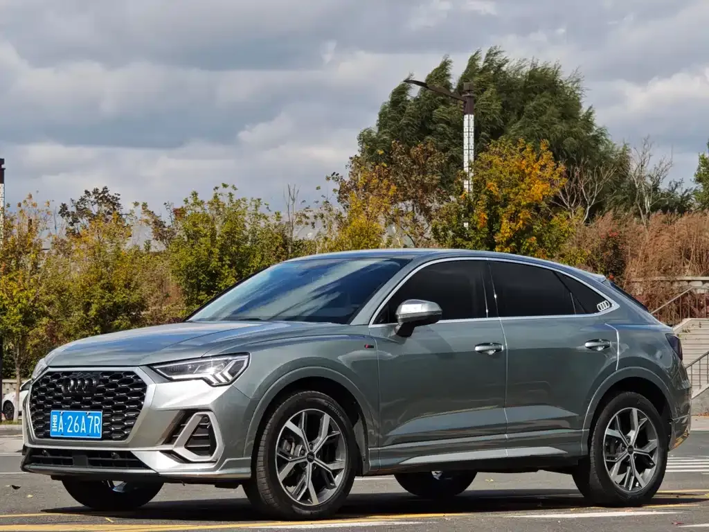 Audi Q3 Sportback — фото 1