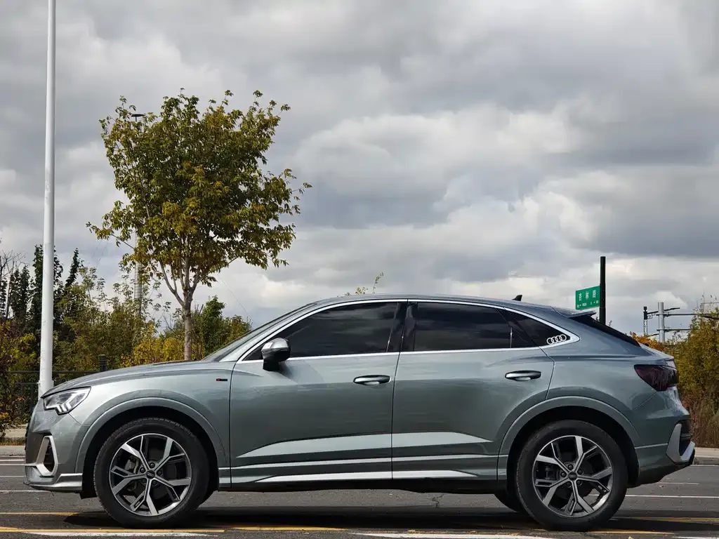 Audi Q3 Sportback — фото 4
