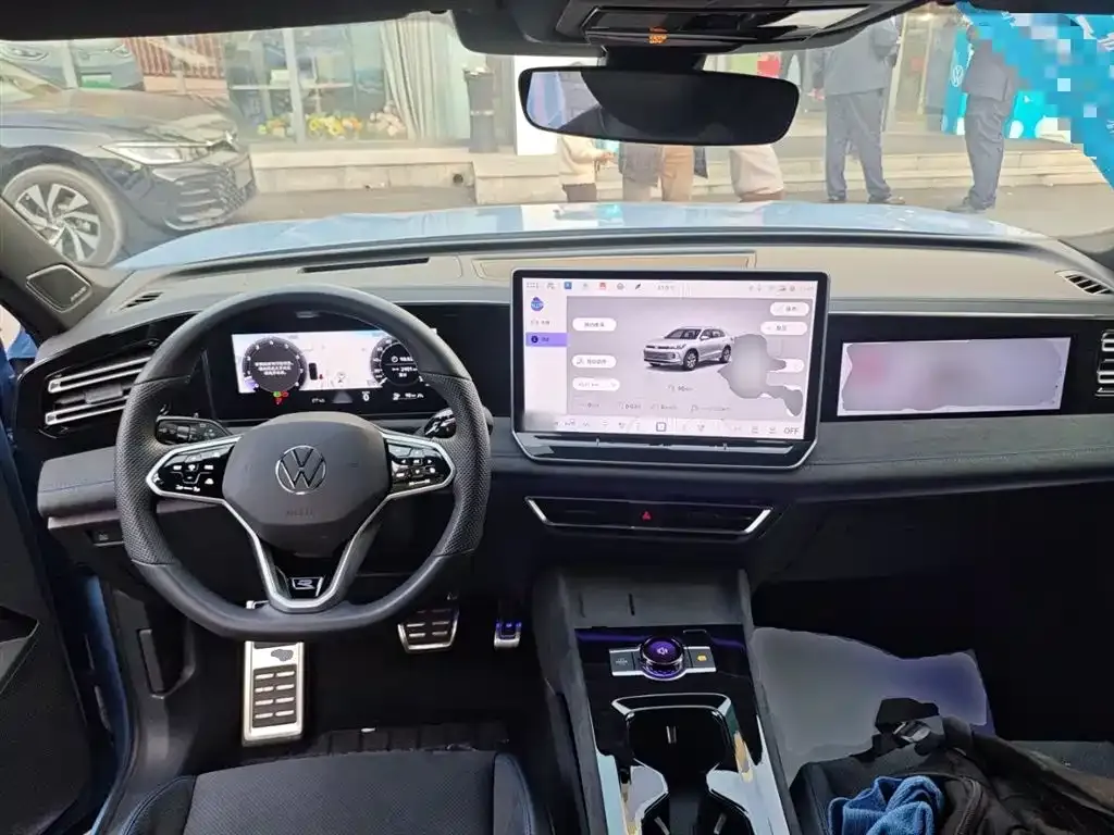 Volkswagen Tiguan L 2024 из CN, фото 10