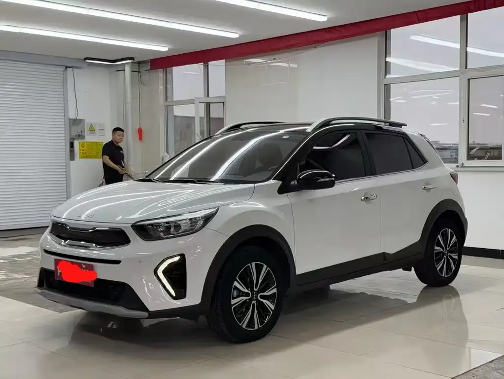 Kia KX1 — фото 1