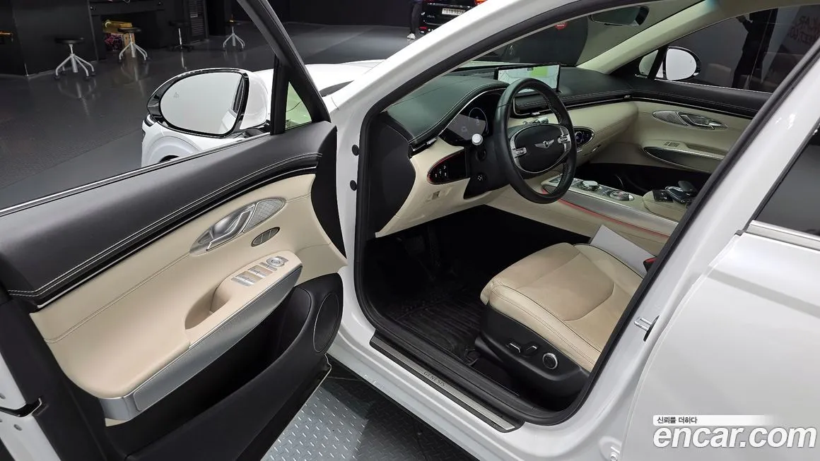 Genesis GV70 2023 из KR, фото 10