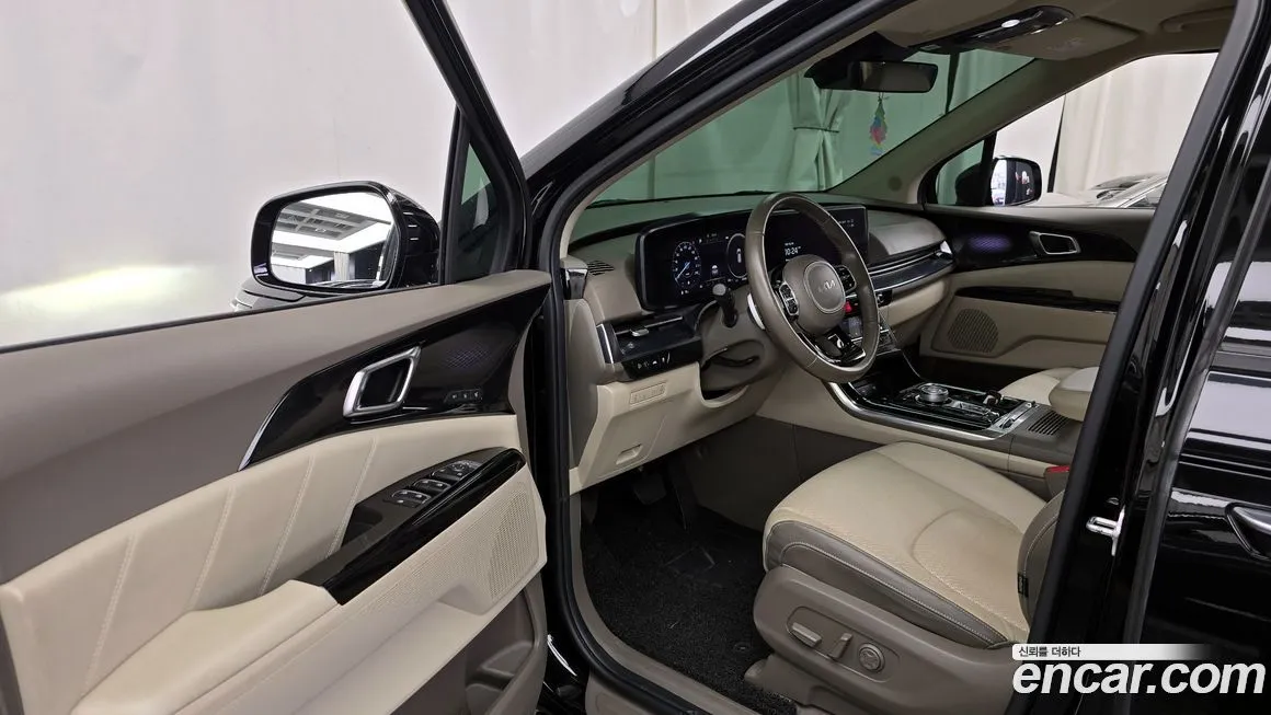Kia Carnival — фото 10