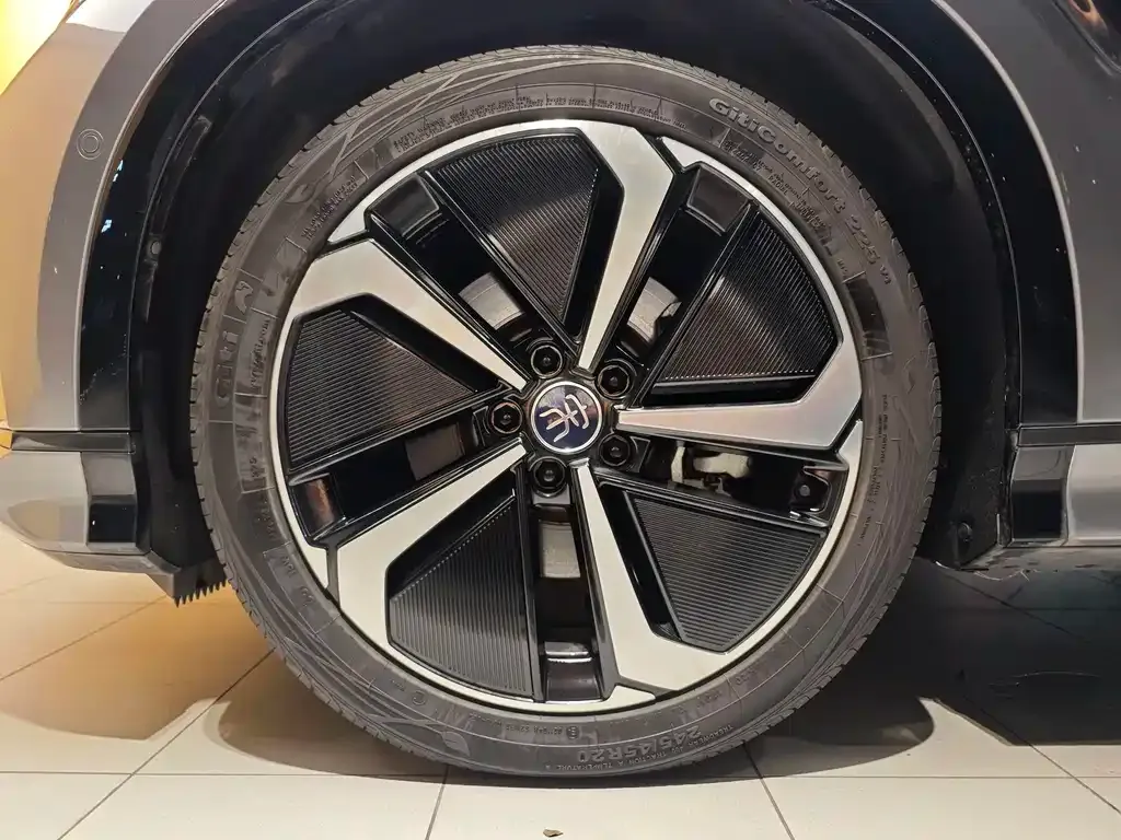 BYD L EV 2025 из CN, фото 5