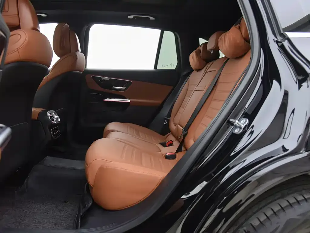Mercedes-Benz GLC 2024 из CN, фото 8