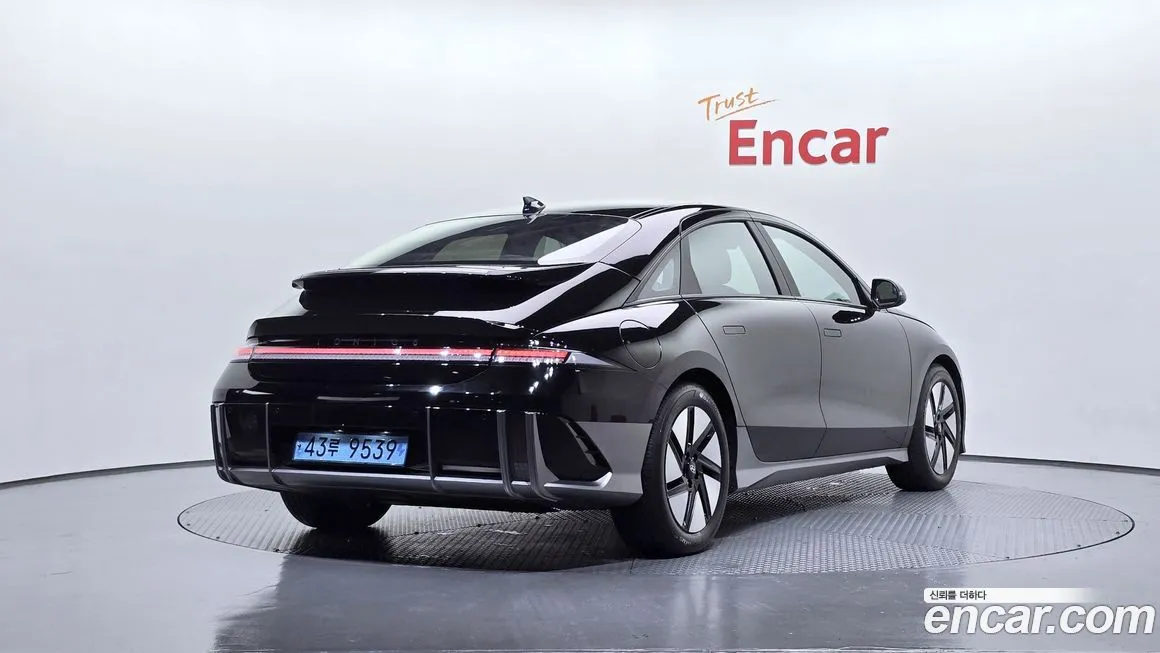 Hyundai Ioniq6 — фото 2