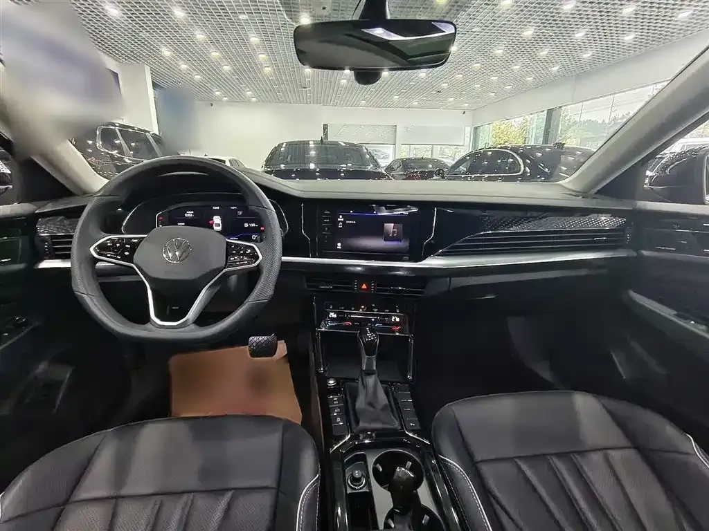 Volkswagen Passat — фото 8