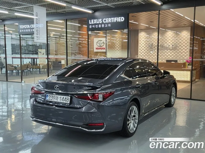 Lexus ES 2025 из KR, фото 2