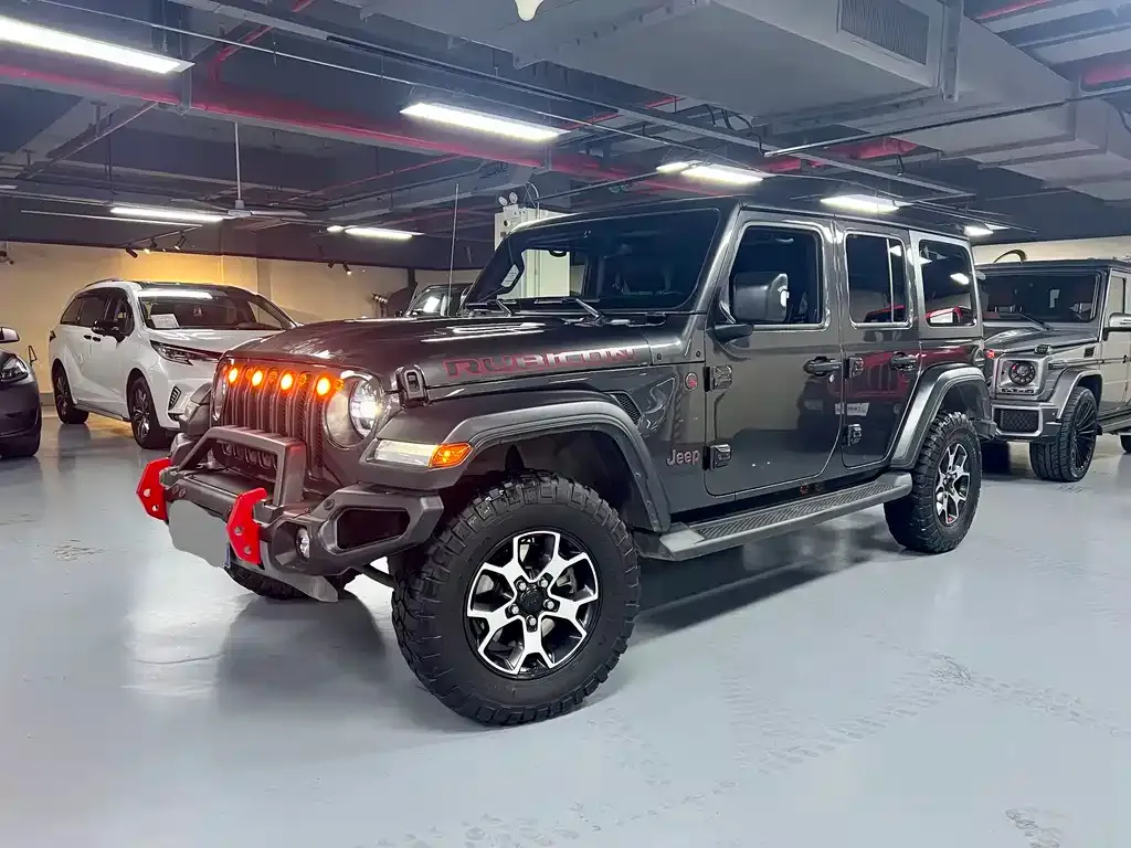 Jeep Wrangler — фото 1