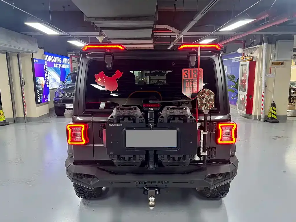 Jeep Wrangler — фото 5