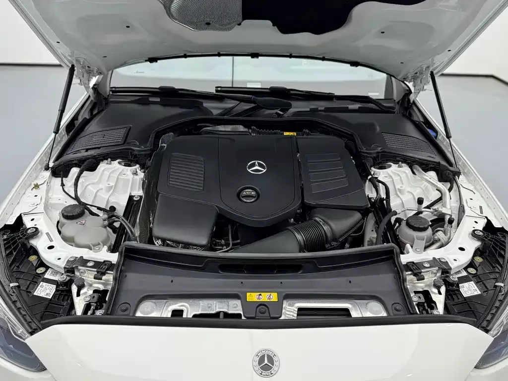 Mercedes-Benz C-Class 2024 из CN, фото 4