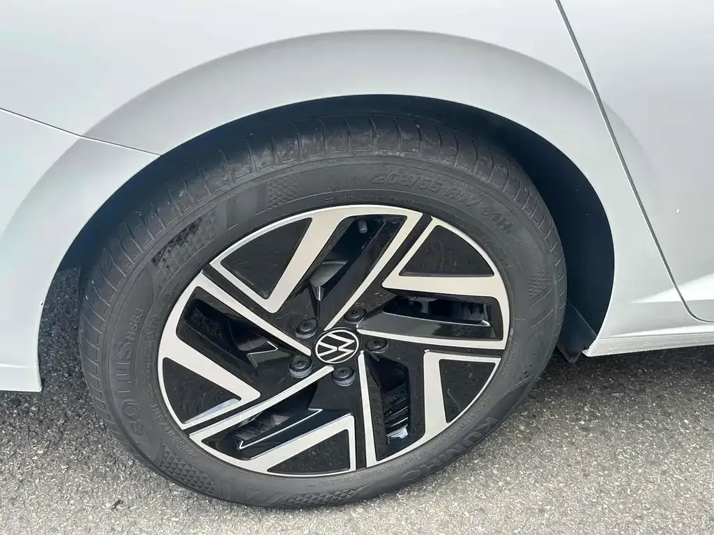 Volkswagen Sagitar 2023 из CN, фото 10