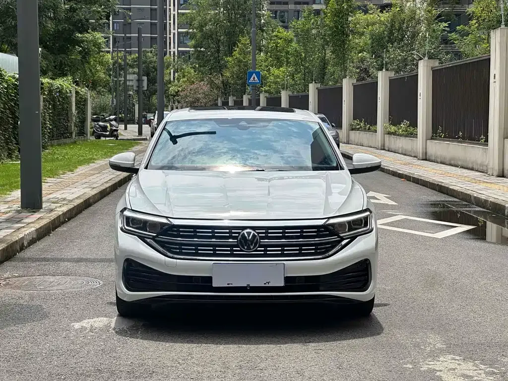 Volkswagen Sagitar 2023 из CN, фото 2
