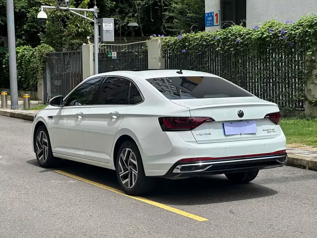 Volkswagen Sagitar 2023 из CN, фото 4