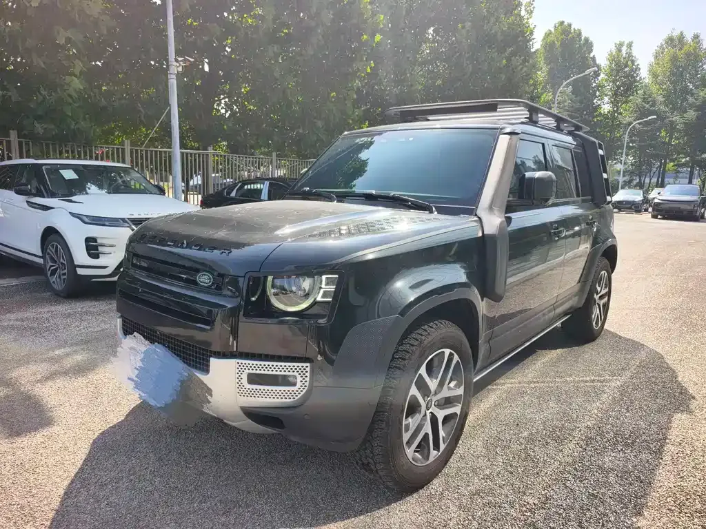 Land Rover Defender — фото 1