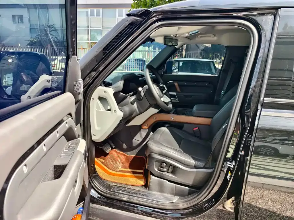 Land Rover Defender — фото 5